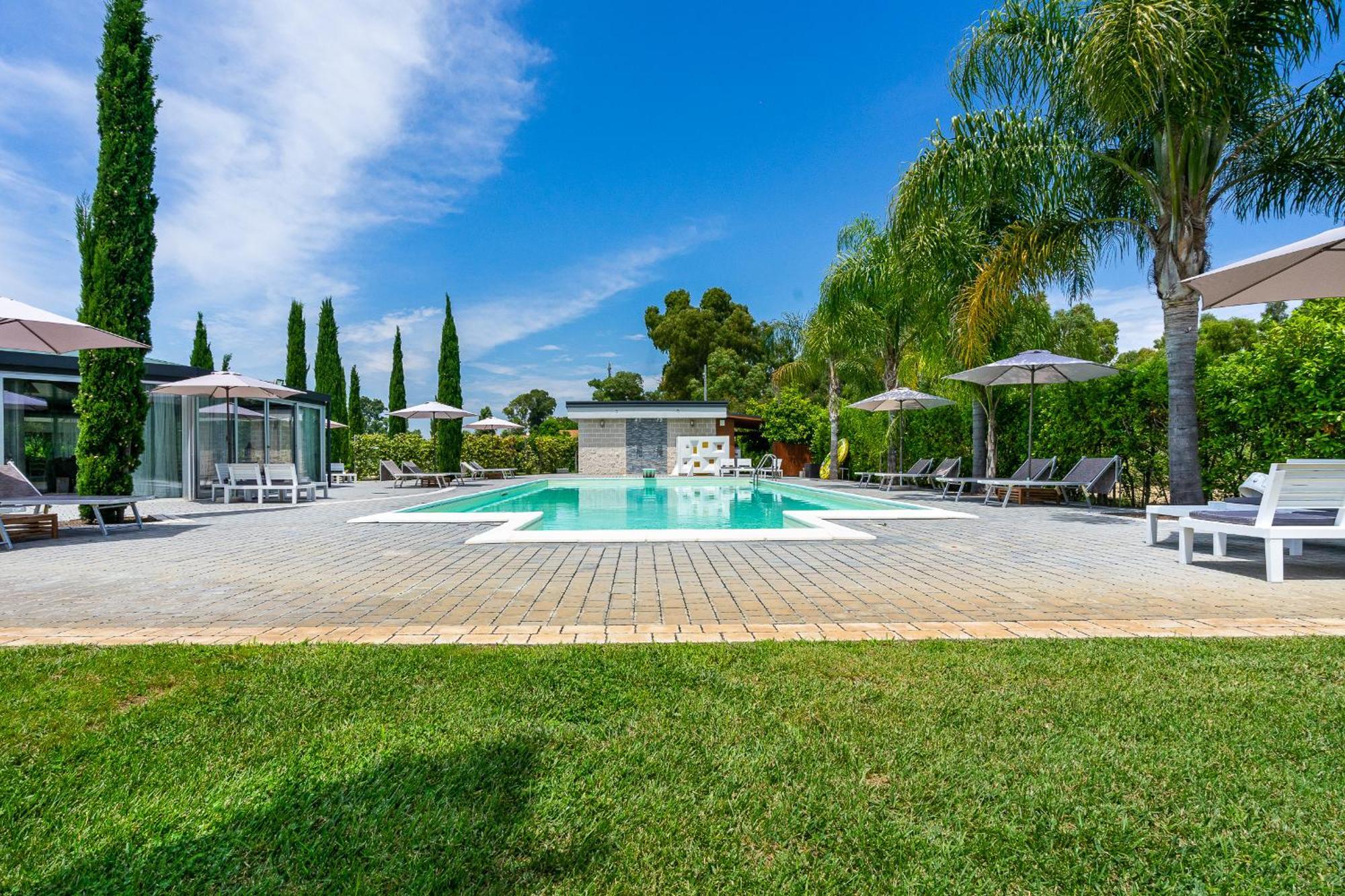 Casale Delle Ronde B&B Latina Exterior photo